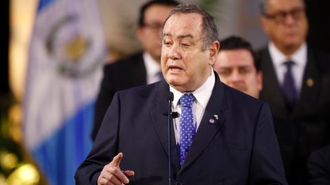 EE.UU. sancionó por corrupción al expresidente de Guatemala Alejandro Giammattei.