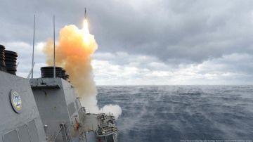EE.UU. destruye dos misiles hutíes antibuques en Yemen