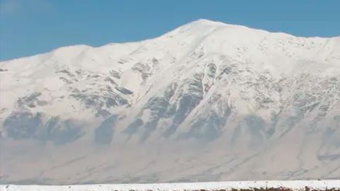 Avión de pasajeros se estrella en Afganistán