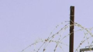 Una torre de observación en el corredor Philadelphi en 2005 cuando el corredor estaba bajo control israelí.