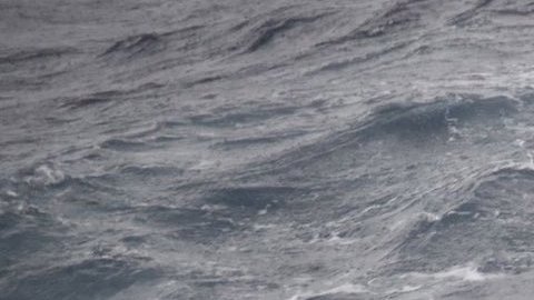 Guardia Costera de EE.UU. rescató a 33 personas de un barco que se hundía cerca de Haití