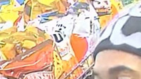 Adolescente sospechoso de asesinato que se fugó en Filadelfia fue visto en una tienda de comestibles