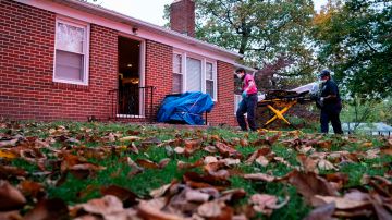 Encuentran a una pareja de Carolina del Sur muerta en una casa a más de 120 grados