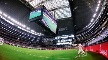 Vista general del AT&T Stadium en Arlington, Texas, durante un partido de fútbol. La final del Mundial 2026 podría ser ahí.