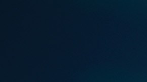 Los fans de Belinda no tardaron en conseguir buenas tomas de la imagen y compararla con los ojos tatuados de Christian Nodal.