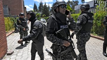 Detienen a casi 70 "presuntos terroristas" en Ecuador