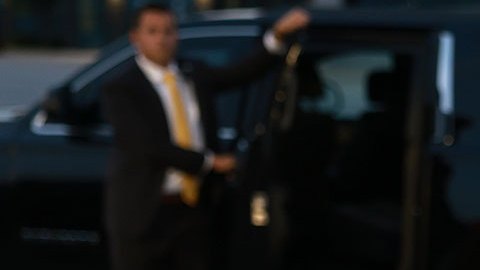 Juicio por difamación contra Trump se pospone tras por posible caso de COVID-19