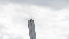 La Patrulla Fronteriza podrá cortar el alambre con púas instalado en Texas, en la frontera con México.