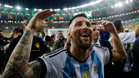 RIO DE JANEIRO, BRAZIL - NOVEMBER 21: Lionel Messi of Argentina celebrates after winning a FIFA World Cup 2026 Qualifier match between Brazil and Argentina at Maracana Stadium on November 21, 2023 in Rio de Janeiro, Brazil. (Photo by Wagner Meier/Getty Images)