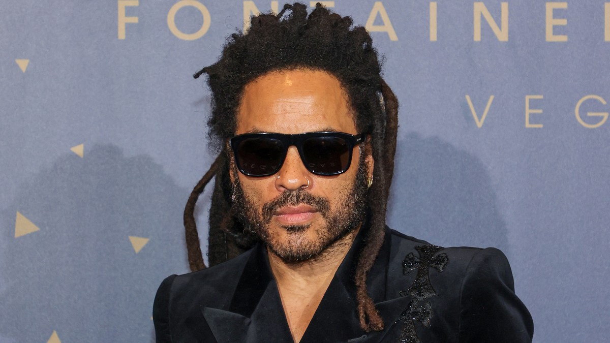 Lenny Kravitz pospone el lanzamiento de su disco 'Blue Electric Light