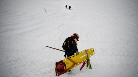 Recuperan el cuerpo de un esquiador atrapado en una avalancha en una zona rural de Idaho