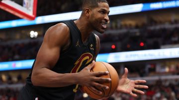 CHICAGO, ILLINOIS - DECEMBER 23: Tristan Thompson #12 of the Cleveland Cavaliers reacts against the Chicago Bulls during the first half at the United Center on December 23, 2023 in Chicago, Illinois. NOTE TO USER: User expressly acknowledges and agrees that, by downloading and or using this photograph, User is consenting to the terms and conditions of the Getty Images License Agreement. (Photo by Michael Reaves/Getty Images)