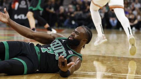 Jaylen Brown tuvo una noche discreta en el Paycom Center.