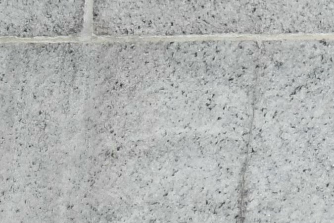 El presidente Joe Biden y la primera dama Jill Biden en la colocación de una ofrenda floral en el Arco Conmemorativo Nacional en el Parque Histórico Nacional Valley Forge.