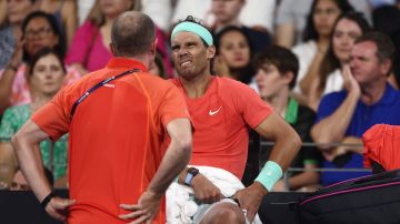 BRISBANE, AUSTRALIA - JANUARY 05: Rafael Nadal of Spain receives treatment in his match against Jordan Thompson of Australia during day six of the 2024 Brisbane International at Queensland Tennis Centre on January 05, 2024 in Brisbane, Australia. (Photo by Chris Hyde/Getty Images)