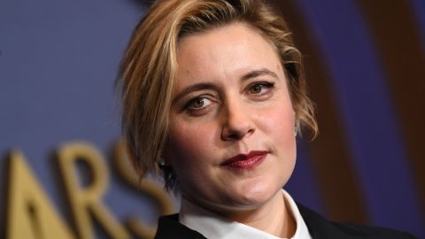 Greta Gerwig respondió al chiste de Jo Koy sobre Barbie en los Globos de Oro: “No se equivoca”