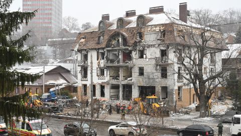 Un hotel destruido tras un ataque ruso con misiles en Járkov, el 11 de enero de 2024.