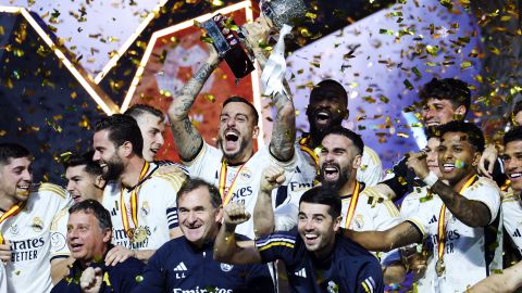 El Real Madrid superó al FC Barcelona en la final de la Supercopa de España.