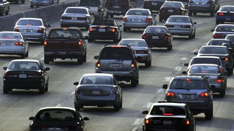 LOS ANGELES - JUNE 14: Evening traffic fills the 101 freeway near Hollywood, on June 14, 2004 in Los Angeles, California. New California auto emissions regulations proposed today would require auto makers to reduce emissions of greenhouse gases by 30% in the next decade. If adopted, the regulations would be the nation's first limits on auto emissions of gases tied to global warming. (Photo by David McNew/Getty Images)