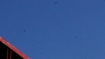 VIDEO: Camión de bomberos protagoniza accidente al perder control en calle con hielo en Missouri