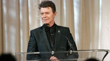 La inauguración de la calle en honor a David Bowie incluirá un concierto y una exposición en París.