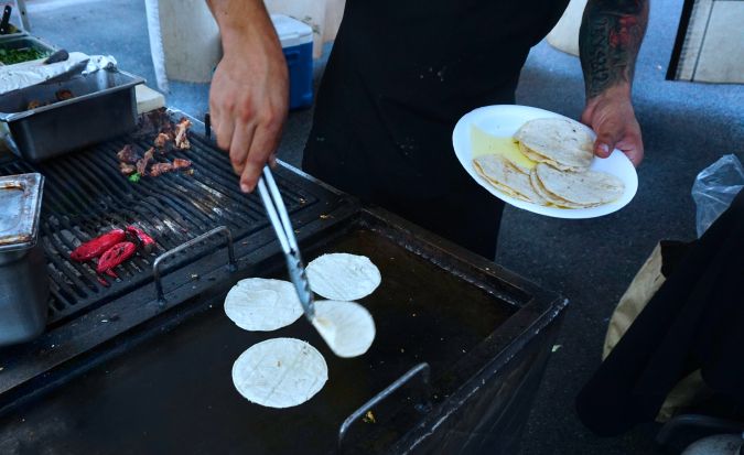 La lucha de los mexicanos contra la comida chatarra