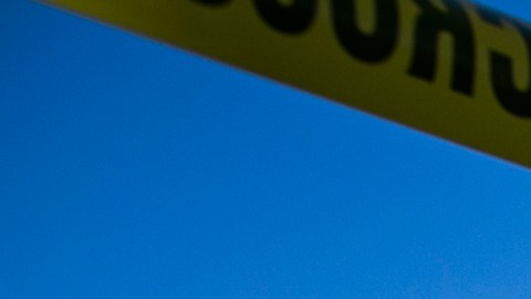 Autoridades de Texas investigan doble asesinato en casa de un ex juez