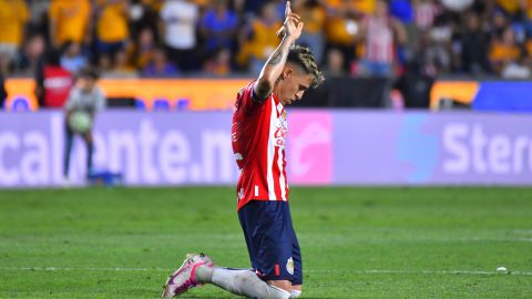 Cristian Calderón jugó más de 100 partidos con las Chivas de Guadalajara.