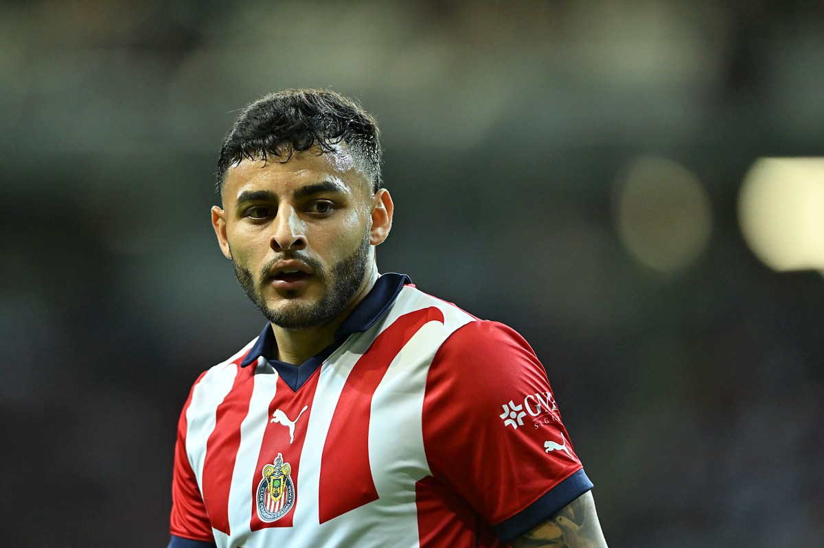 Chivas de Guadalajara deja fuera de la convocatoria a Alexis Vega para ...