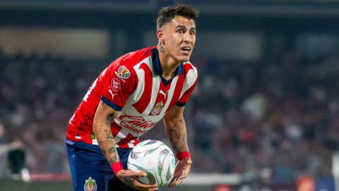 Cristian Calderón pasó de Chivas a su acérrimo rival: América.