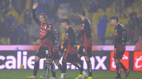 Sebastián Córdova celebra el gol con el que Tigres derrotó a Chivas,