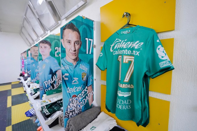 León, Guanajuato a 27 de enero de 2024. ,durante el partido correspondiente a la jornada 3 del torneo Clausura 2024 entre los esmeraldas de León y los santos de Torreón,realizado en el estadio Nou Camp. Foto/ Imago7/Sebastian Laureano Miranda