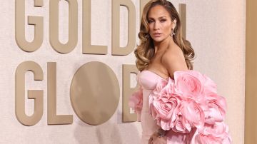 Jennifer Lopez en los Golden Globes 2023.
