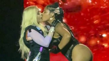 Madonna y Tokischa en un concierto del Orgullo Gay en Nueva York.