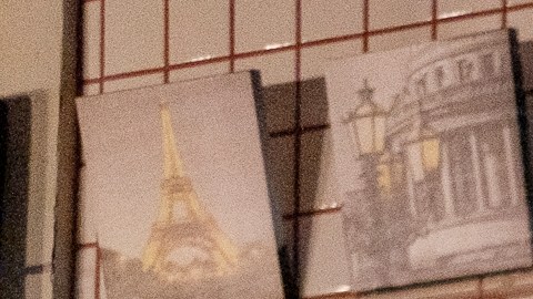 La congresista Barbara Lee escucha a lideres, activistas y miembros de la comunidad Latina en el este de LA.