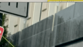 “Argentina no se vende”, dice el cartel frente al Consulado de Argentina en Los Ángeles en manifestación del 24 de enero de 2024. Foto: Francisco Lozano