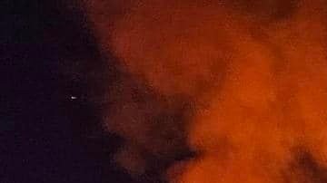 VIDEO: Volcán en Islandia vuelve a entrar en erupción en poco más de un mes y alerta a toda la población