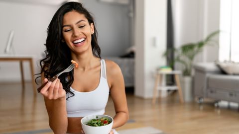 Dietistas revelan los mejores alimentos para mantener un cabello sano