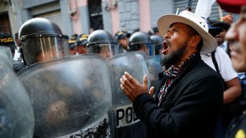 Caos en Guatemala ante el retraso en la toma de posesión como presidente de Bernardo Arévalo