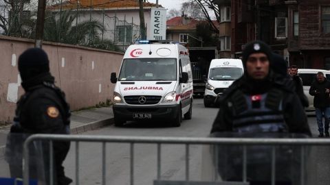 Enmascarados armados matan a una persona durante el servicio dominical en una iglesia de Estambul