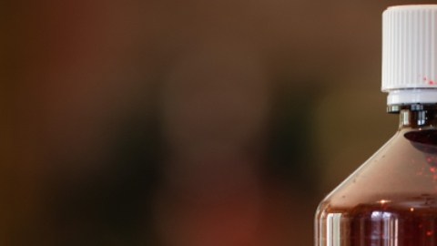 Retiran del mercado el medicamento para la tos Robitussin por "contaminación"