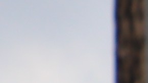 Peatones cruzan una de las avenidas en el Distrito 14.