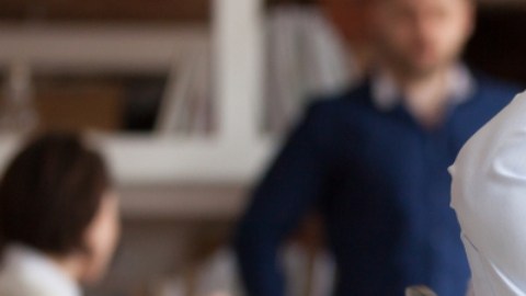 Estar tanto tiempo sentado trabajando puede aumentar el riesgo de mortalidad