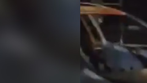 vehículo incendiado