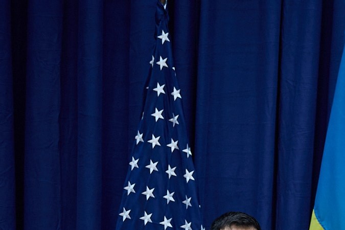 El presidente de Ucrania, Volodimir Zelensky y la vicepresidenta de EE.UU., Kamala Harris, durante su conferencia de prensa conjunta en la Conferencia de Seguridad de Múnich.