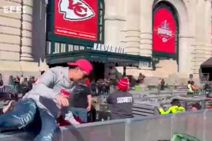 ¿Qué provocó el tiroteo en el desfile del Super Bowl en Kansas City?