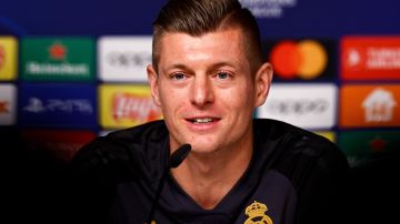 Leipzig (Germany), 12/02/2024.- Real Madrid's Toni Kroos attends a press conference in Leipzig, Germany, 12 February 2024. Real Madrid will face RB leipzig in their UEFA Champions League Round of 16 first leg soccer match on 13 February. (Liga de Campeones, Alemania) EFE/EPA/Filip Singer