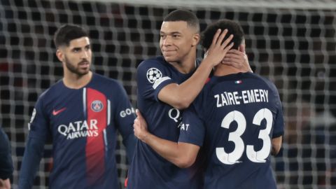 De acuerdo con la prensa francesa Kylian Mbappé le comunicó el martes al PSG su decisión de marcharse del equipo al final de temporada.