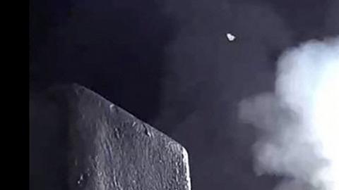 EE.UU. ataca naves explosivas hutíes no tripuladas en Yemen