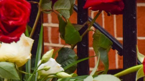 La madre de Navalny exige a Putin que le entregue el cuerpo